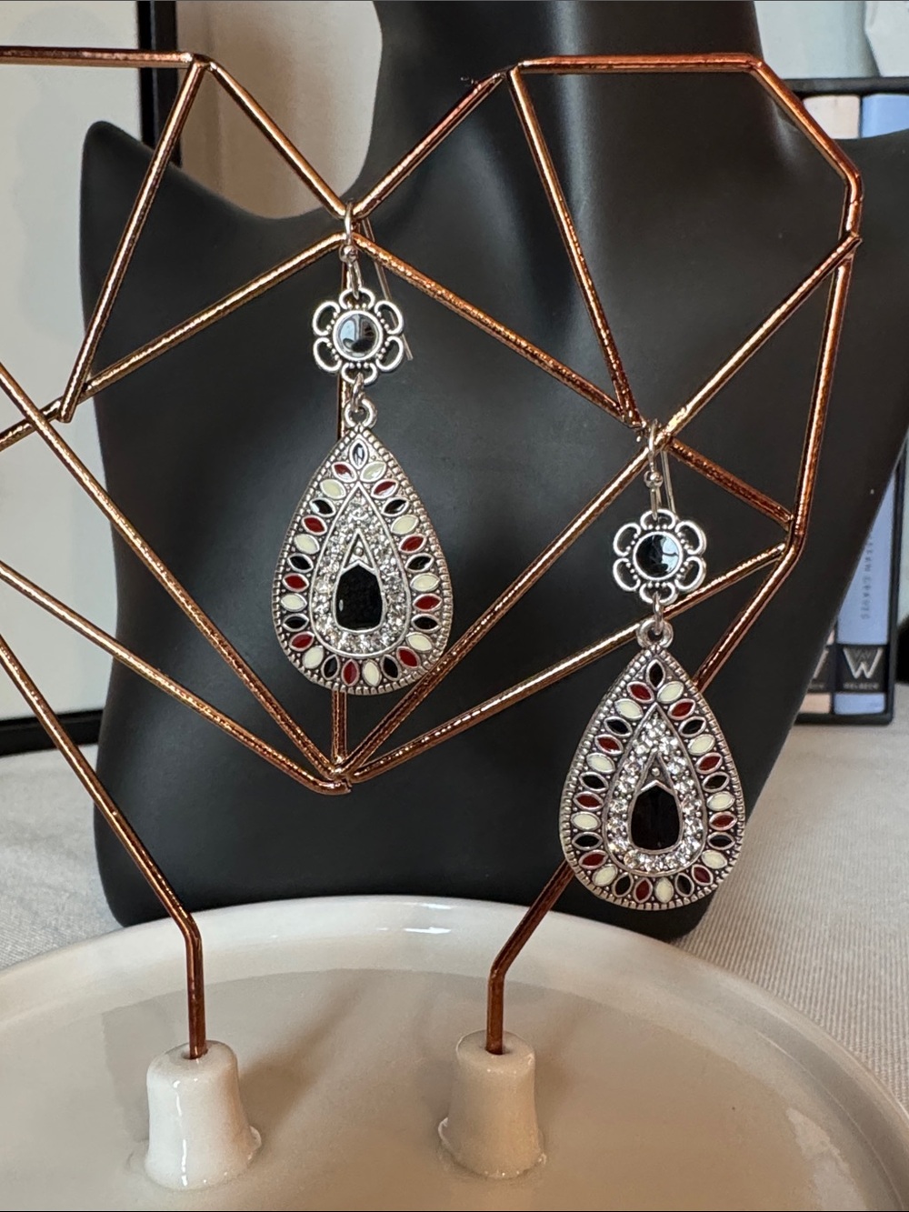 Silver Teardrop Dangle Earrings with Black Center and Red Accents